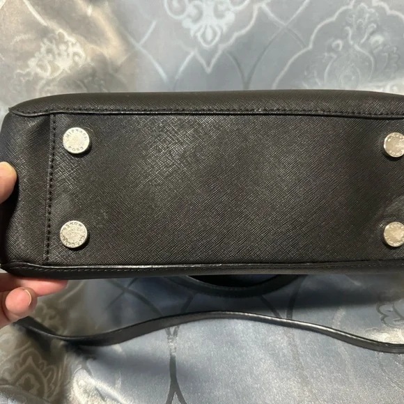 MICHAEL KORS WOMEN’S TILDA SAFFIANO LEATHER MEDIUM TOTE BLACK Used with … - Picture 8 of 16